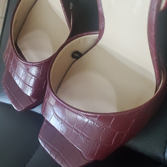 Guess 5" Heels - Picture 7 of 10